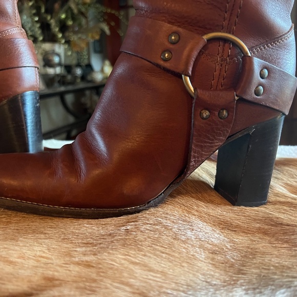 Michael Kors Brown Leather Low-Calf Boots W/ 3" Block Heels--Size 7.5 - Picture 6 of 15